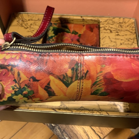 BNIB PATRICIA NASH MULTI LUZZI WALLET AND WRISTLET/CLUTCH/JEWELRY ROLL - Picture 5 of 14